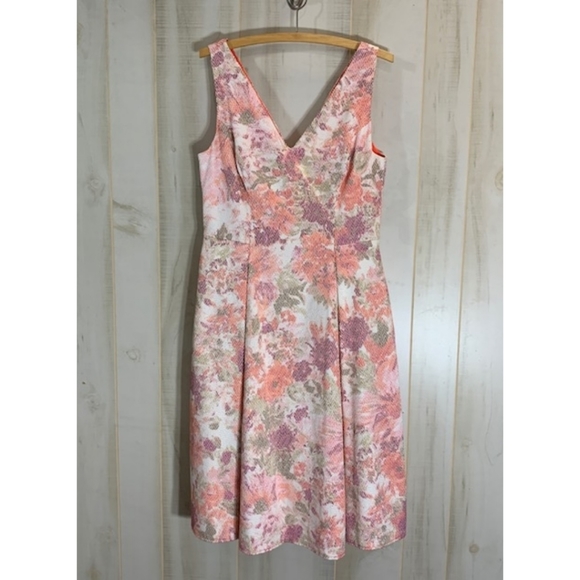 Adrianna Papell Pink Floral V Neck Dress Size 10 - Picture 1 of 4